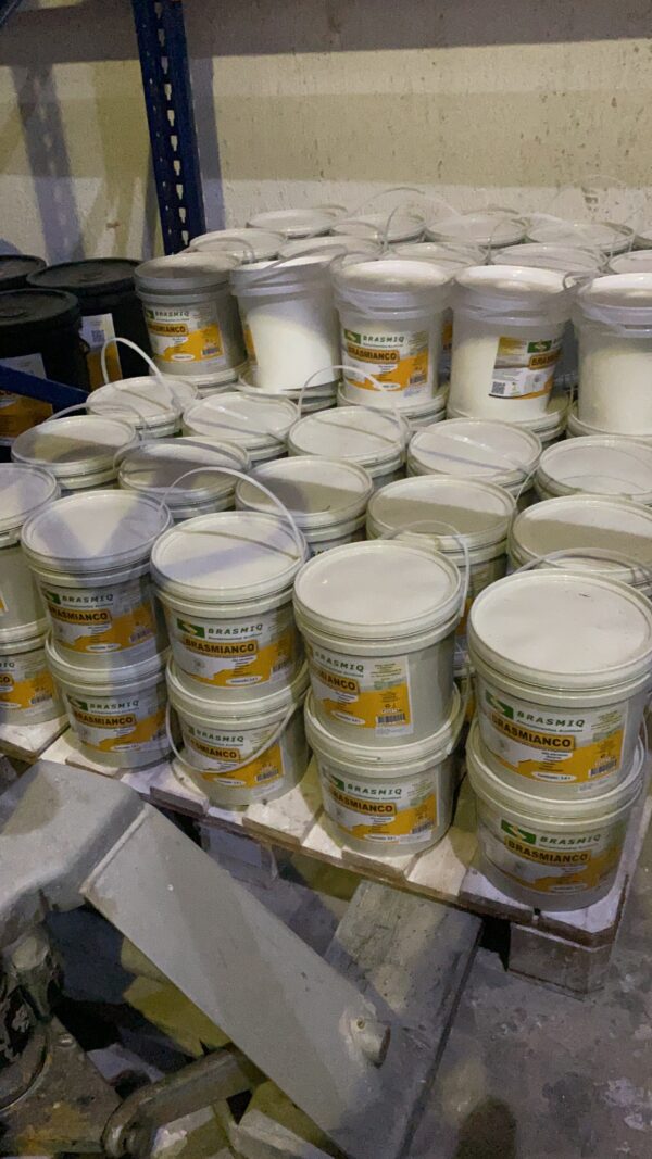Aditivo para chapisco e gesso - Imagem 3